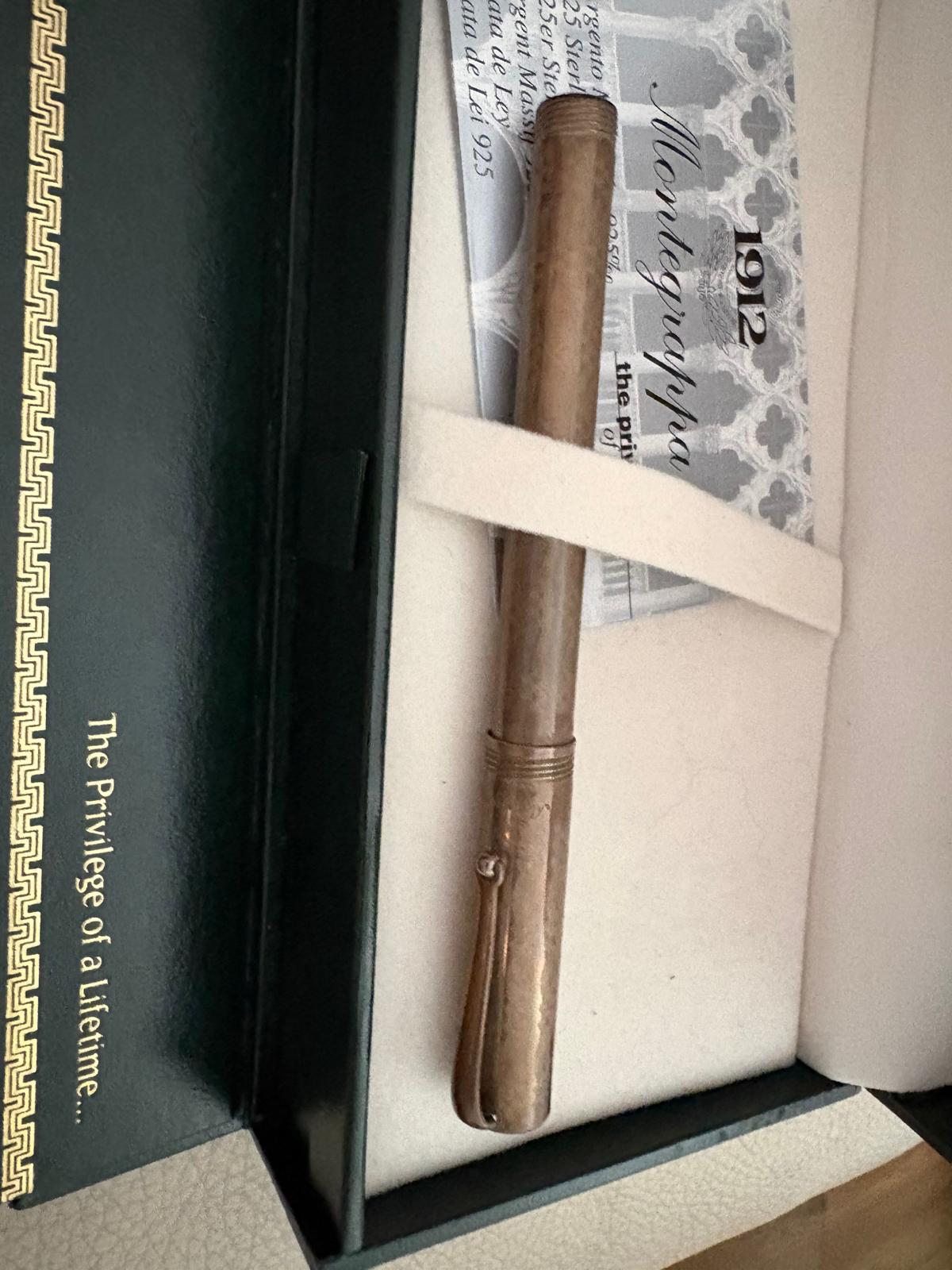 Montegrappa Privilege Deco Large fountain pen in its presentation box